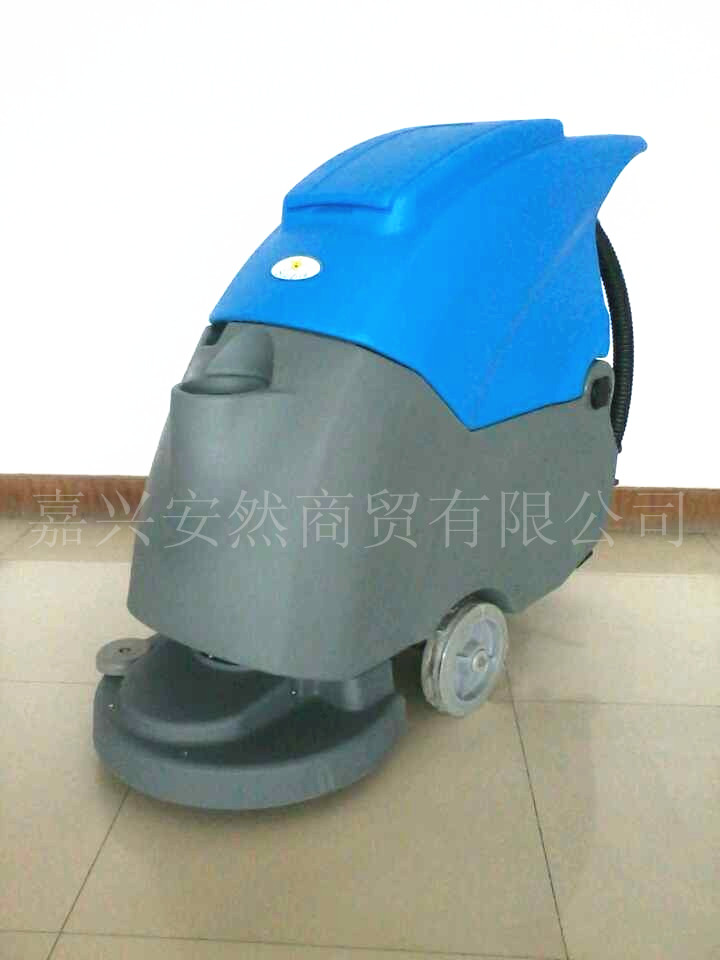 嘉興瓷磚地面洗地機(jī)